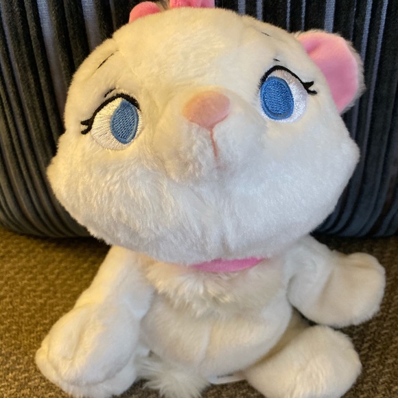 Disney/Other - Picture 2 of 8